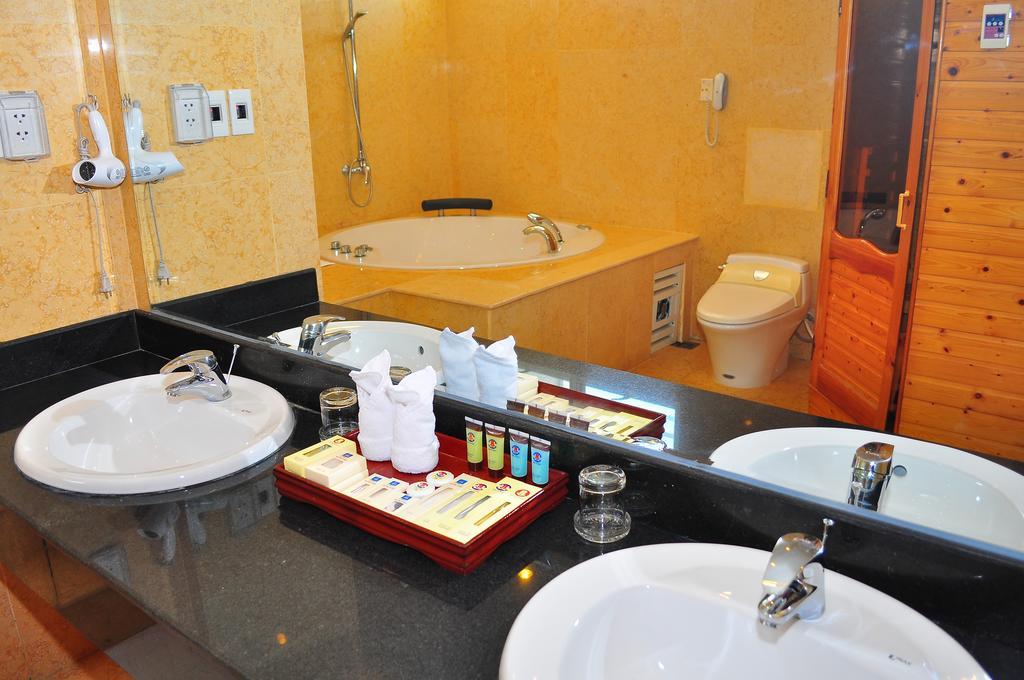 Thien An Riverside Hotel Quảng Ngãi Eksteriør bilde